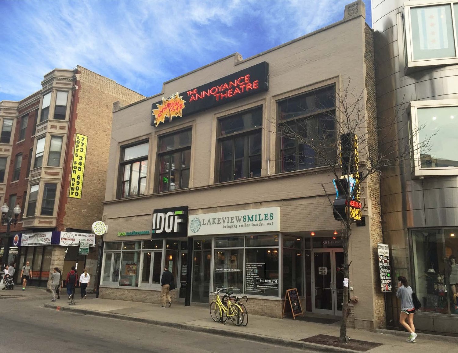 851 W Belmont Avenue, Chicago, IL 60657
